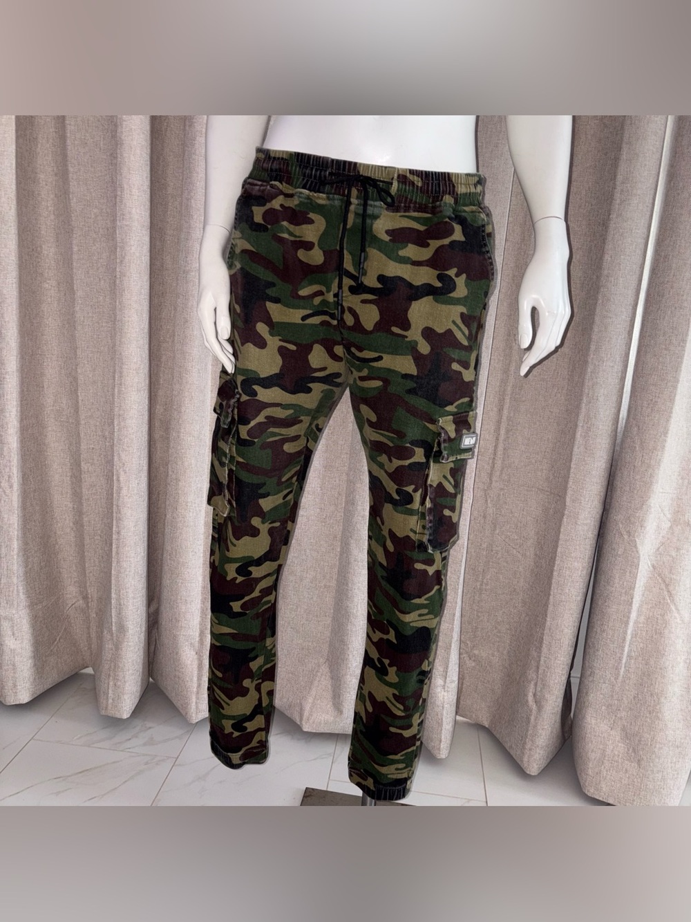 GUAPO Camouflage Cargo Jogger Pants tagged a SZ 36- Green Camo